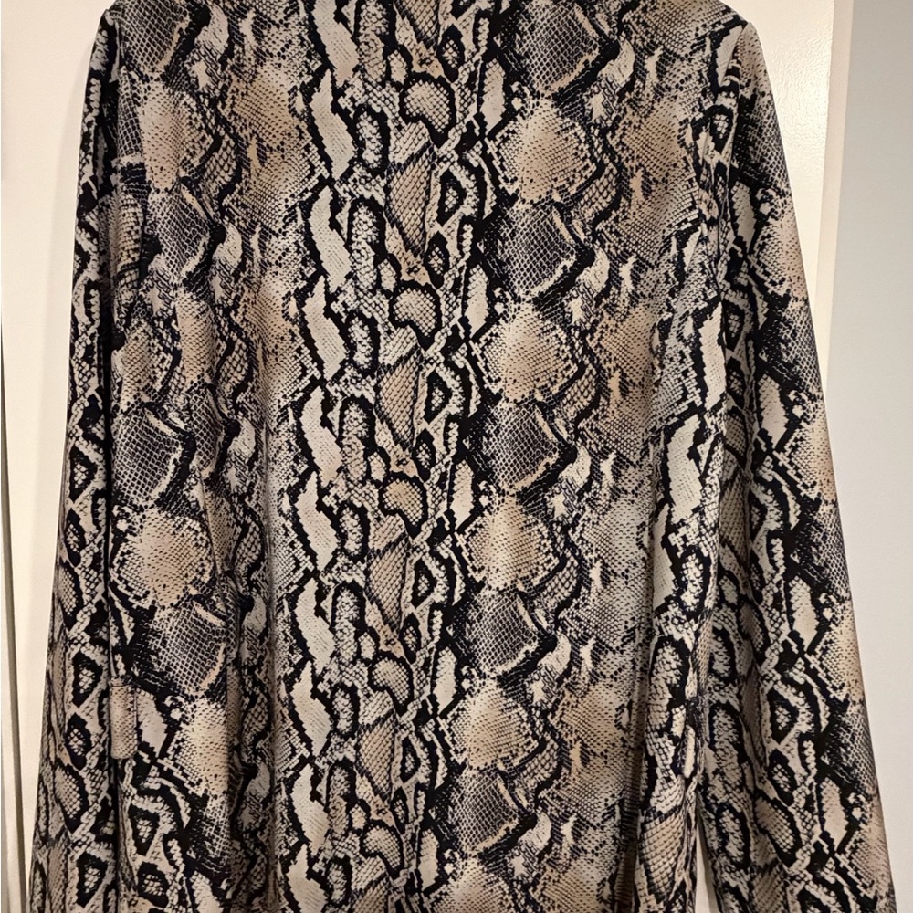 Joseph Ribkoff Snake Pattern Blazer WORN ONCE - Picture 4 of 8